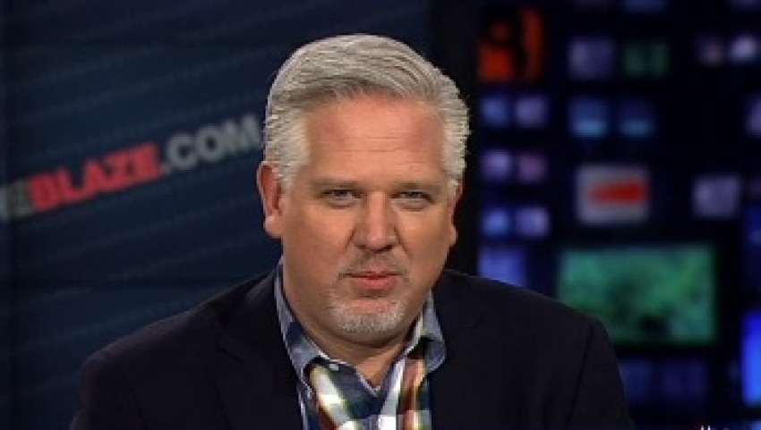 Conservative television personality Glenn Beck speaks to Fox News Host Megyn Kelly on "The Kelly File," Jan. 21, 2014.