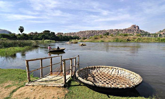 Coracles are round-shaped boats that are very stable by nature and can carry 10-15 persons easily. Navigation is not difficult but it requires skills especially when going upstream.