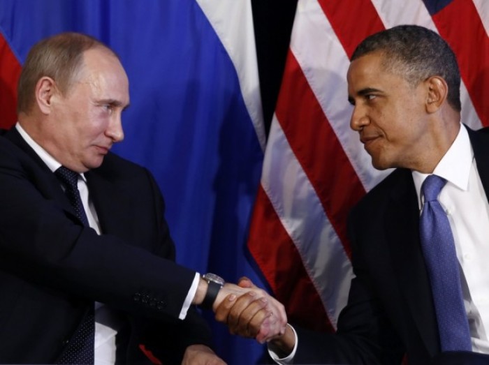 Russian President Vladimir Putin (l) and US President Barack Obama (r).