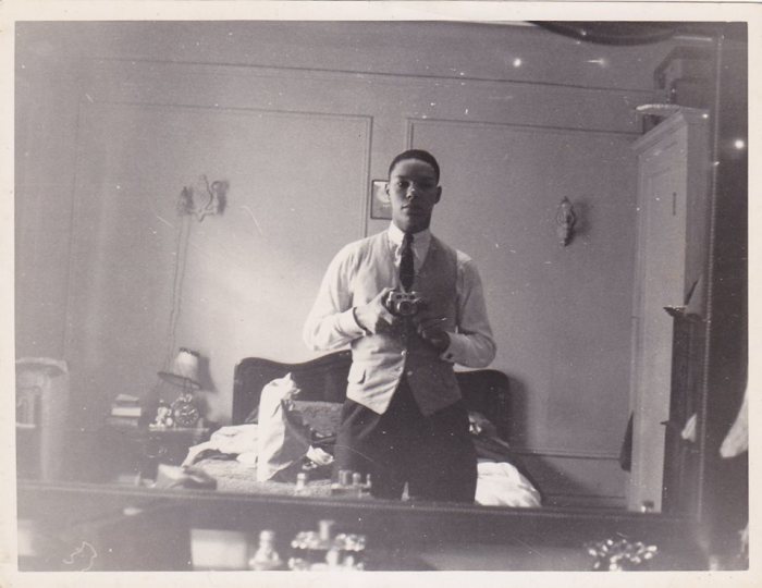 Gen. Colin Powell's 60-year-old selfie.