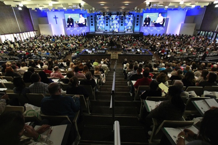 An overflow crowd of more than 3,300 people attended The Gathering on Mental Health and the Church at Saddleback Church in Lake Forest, Calif., March 28, 2014.