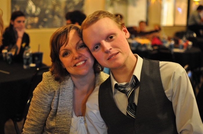 Laura Sobiech (l) and her son, Zach.