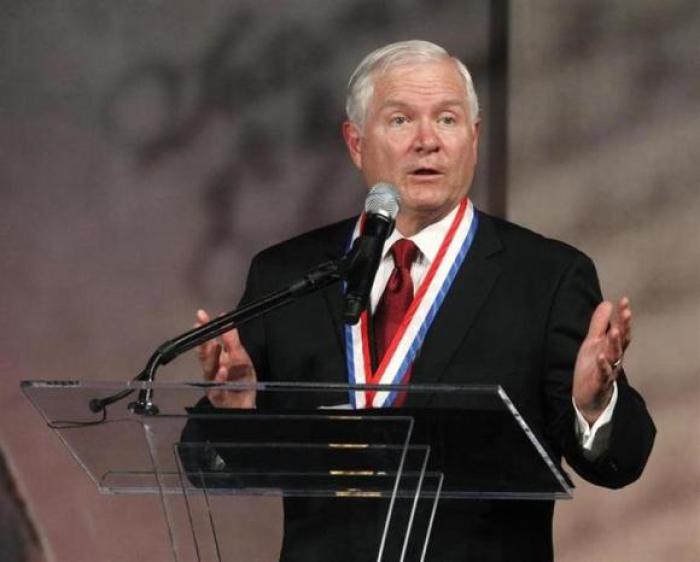 Former U.S. Defense Secretary and new Boy Scouts president Robert Gates speaks after being awarded the Liberty Medal at the National Constitution Center in Philadelphia, Pennsylvania, September 22, 2011.