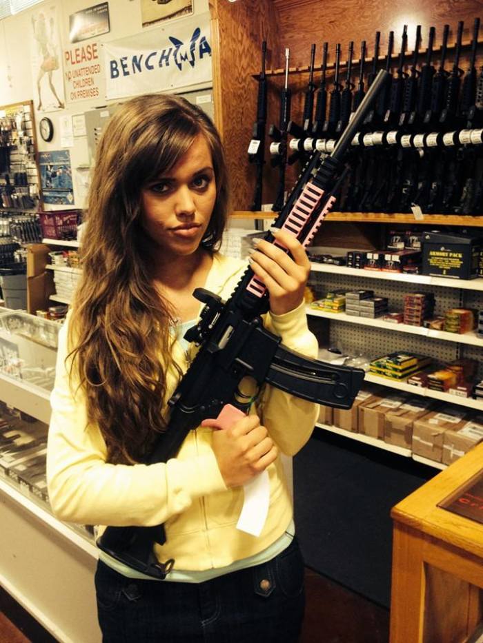 Jessa Duggar holds a gun in this photo.
