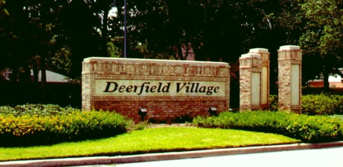 The entrance to Deerfield Village in Texas.