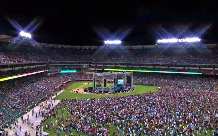 Thousands came forward to pray to receive Jesus at SoCal Harvest 2014 on Aug. 16, 2014.