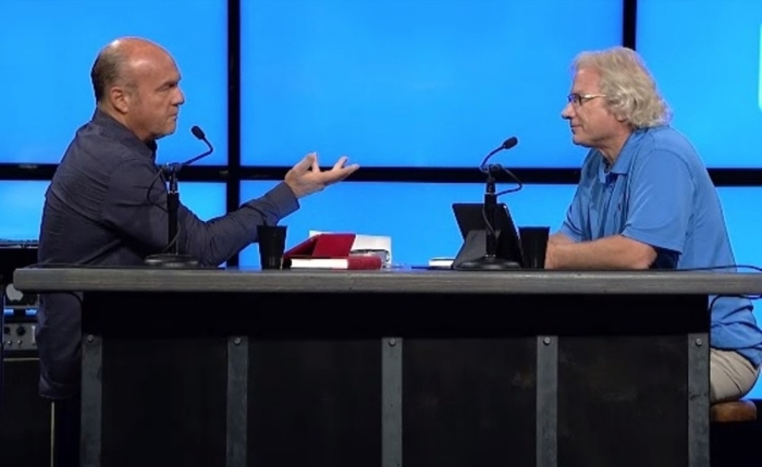 Evangelist Greg Laurie (L) discusses End Times with apologist Don Stewart at Harvest Orange County church in Irvine, California, Sept. 25, 2014.