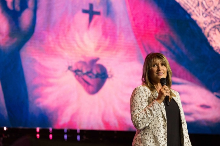 Pastor Bobbie Houston of Hillsong Church speaks during the mega-ministry's 2014 New York City conference.
