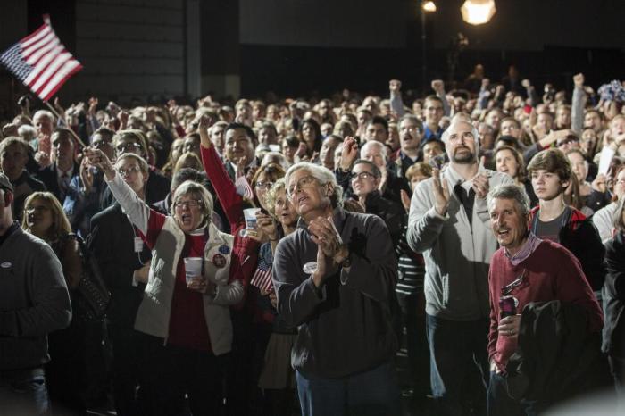 Republican supporters for Governor Scott Walker react to early poll results in Milwaukee, Wisconsin, Nov. 5, 2014.