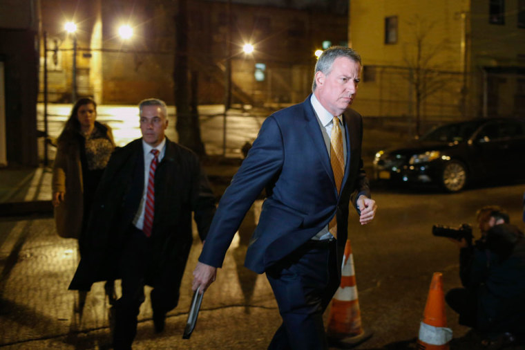 New York City Mayor Bill de Blasio arrives to a news conference at the Staten Island borough of New York December 3, 2014. A New York City grand jury has decided not to charge white police officer Daniel Pantaleo who killed unarmed black man Eric Garner with a chokehold while trying to arrest him for illegally selling cigarettes, the local district attorney said on Wednesday.