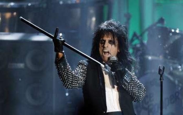 Singer Alice Cooper performs after being inducted during the 2011 Rock and Roll Hall of Fame induction ceremony at the Waldorf Astoria Hotel in New York March 14, 2011.