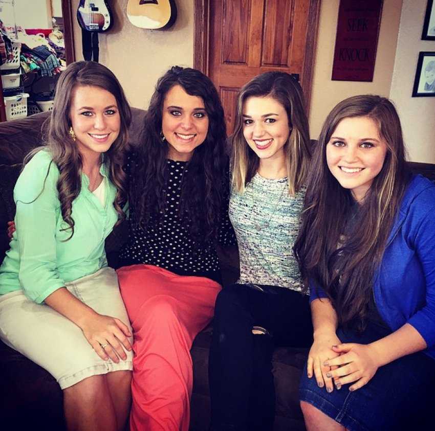 Sadie Robertson of "Duck Dynasty" meets part of the Duggar family of "19 Kids and Counting."