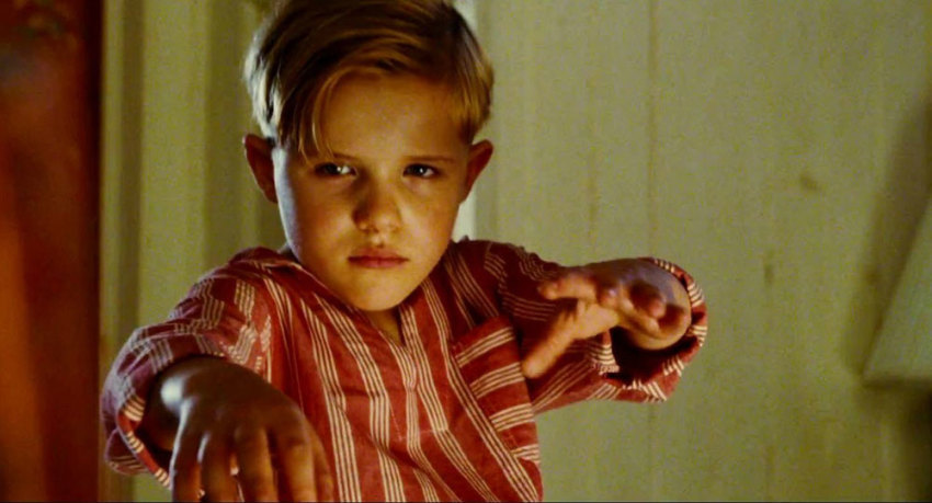 Little boy Pepper Flynt Busbee in the 2015 film "Little Boy."
