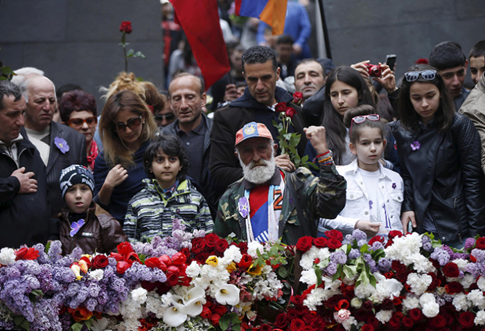 People attend a commemoration ceremony to mark the centenary of the mass killing of Armenians by Ottoman Turks at the Tsitsernakaberd Memorial Complex in Yerevan, Armenia, April 24, 2015