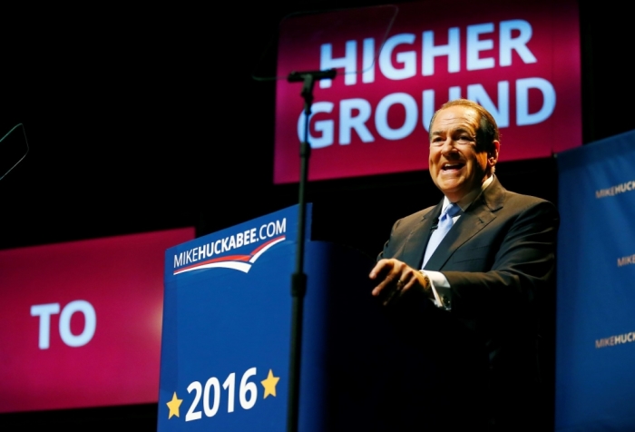 U.S. Republican presidential candidate, and former Arkansas Governor Mike Huckabee, formallly launches his bid for the 2016 Republican presidential nomination during an event in Hope, Arkansas, May 5, 2015.