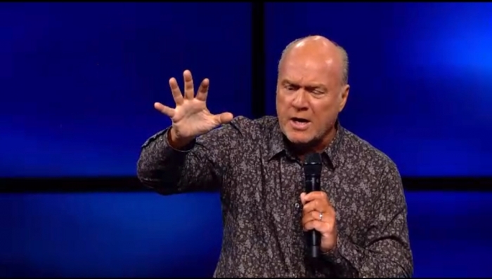 Pastor Greg Laurie speaking on how to deal with the Supreme Court ruling in favor of same-sex marriage.