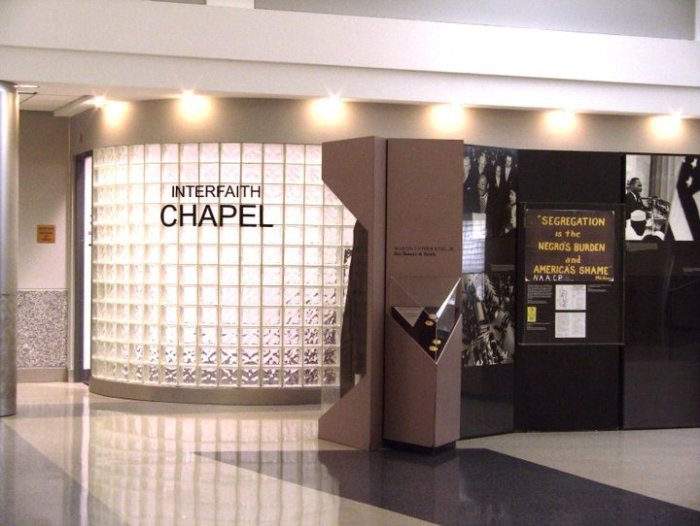 One of the chapel locations of the Interfaith Airport Chapel at the Hartsfield-Jackson Atlanta International Airport in Georgia.