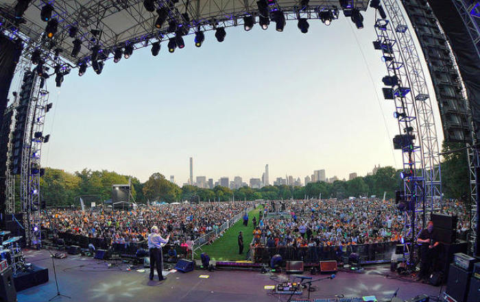 Evangelist Luis Palau speaks on stage on the Great Lawn at Central Park on July 11, 2015, in New York City.