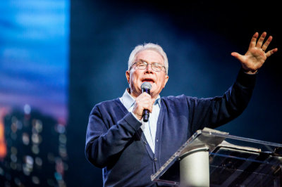 Evangelist Luis Palau preaches at Radio City Music Hall on July 7, 2015, in New York City.
