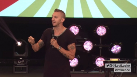 Pastor Levi Lusko Preaches at Fellowship Church; Shares Four Ways to Deal  With Pain and Suffering | Church & Ministries News