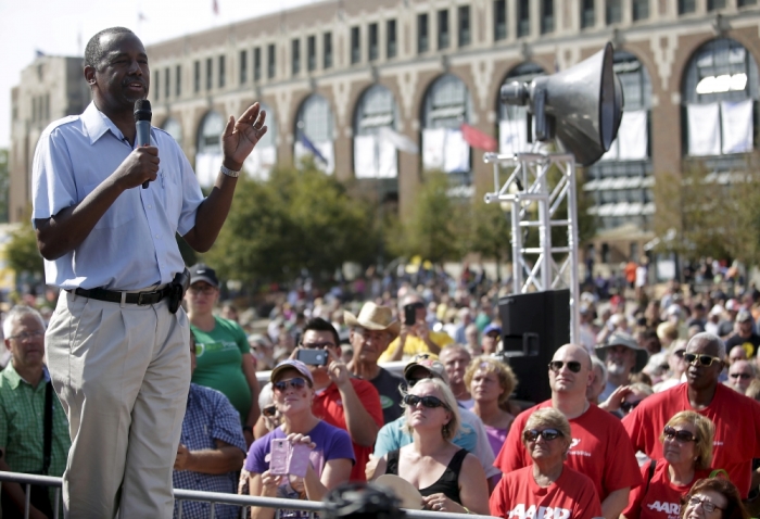 Republican presidential candidate Ben Carson speaks at the Iowa State Fair in Des Moines, Iowa August 16, 2015.