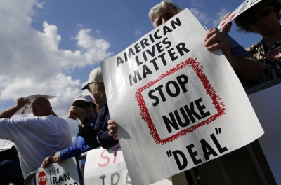 Activists gather at a Capitol Hill rally to 'Stop the Iran Nuclear Deal' in Washington, September 9, 2015.