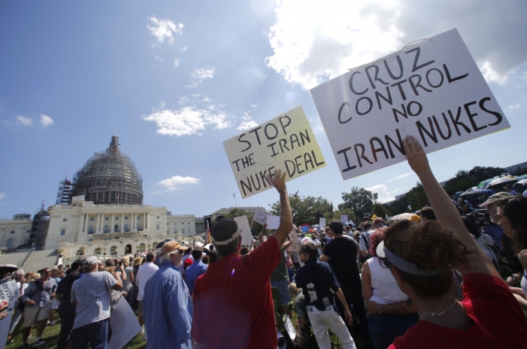 Activists gather at a Capitol Hill rally to 'Stop the Iran Nuclear Deal' in Washington, September 9, 2015.