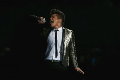 Bruno Mars performs during the halftime show of the NFL Super Bowl XLVIII football game between the Denver Broncos and the Seattle Seahawks in East Rutherford, New Jersey, February 2, 2014.