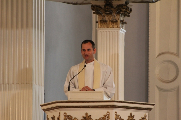 Marine-turned-Army chaplain the Rev. David W. Peters preaches at St. Paul's Church in Lower Manhattan, New York City, on September 11, 2015.