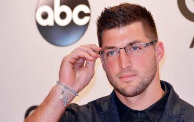 College football analyst Tim Tebow at the Country Music Awards on November 5, 2014 in Nashville, Tennessee.