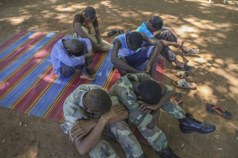 Former ex-Seleka child soldiers wait to be released in Bambari, Central African Republic, May 14, 2015. Armed groups in Central African Republic released over 350 enslaved children on Thursday as part of a United Nations-brokered deal as the country turns to healing after two years of conflict.