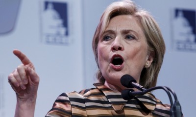 Democratic presidential candidate Hillary Clinton delivers remarks at the Congressional Hispanic Caucus Institute's 38th annual Awards Gala in Washington October 8, 2015.