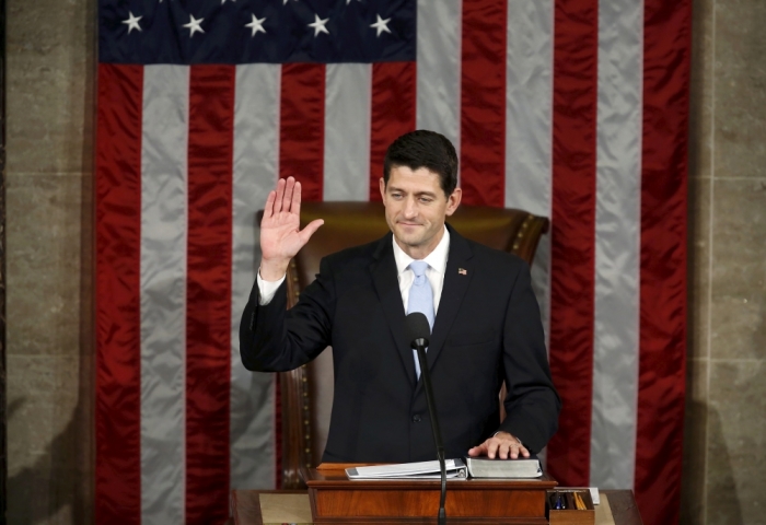 Newly elected Speaker of the U.S. House of Representatives Paul Ryan is sworn in to succeed outgoing Speaker John Boehner on Capitol Hill in Washington October 29, 2015.