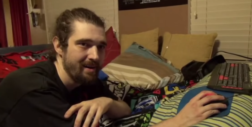 Daniel Fleetwood, a fan of the "Star Wars" movie franchise, got to view an unedited version of the soon-to-be-released "Star Wars: The Force Awakens" before succumbing to cancer.