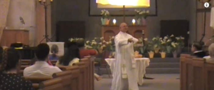 A video clip of 2015 Easter Sunday worship at United University Church in Los Angeles, California.