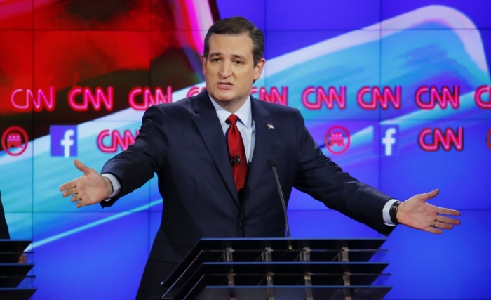 Republican U.S. presidential candidate Senator Ted Cruz speaks during the Republican presidential debate in Las Vegas, Nevada December 15, 2015.