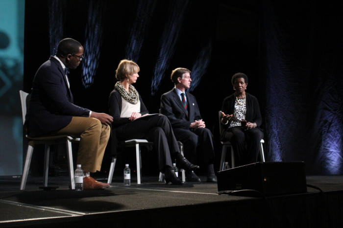 Dr. Freda Bush (r), speaks during a panel discussion on the undercover at the Evangelicals for Life conference in Washington D.C. on Jan. 21, 2016.