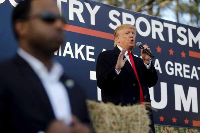 U.S. Republican presidential candidate Donald Trump holds a rally with sportsmen in Walterboro, South Carolina February 17, 2016.
