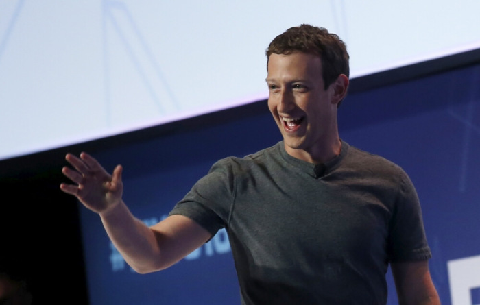 Mark Zuckerberg, founder of Facebook, arrives for a keynote speech during the Mobile World Congress in Barcelona, Spain, February 22, 2016.