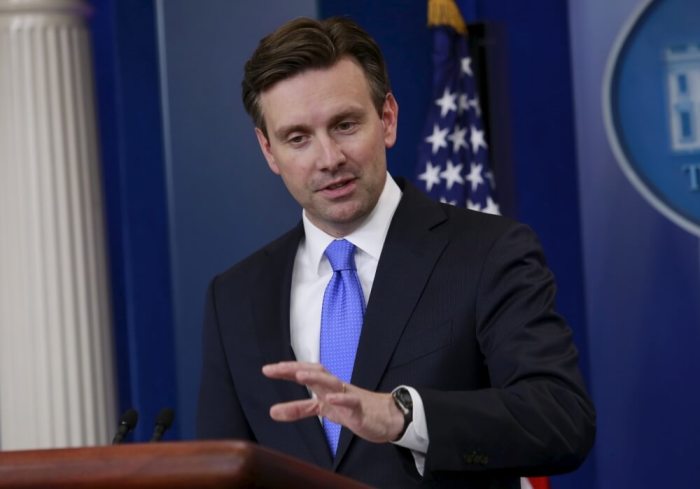 White House Press Secretary Josh Earnest speaks during a briefing at the White House in Washington December 2, 2015.