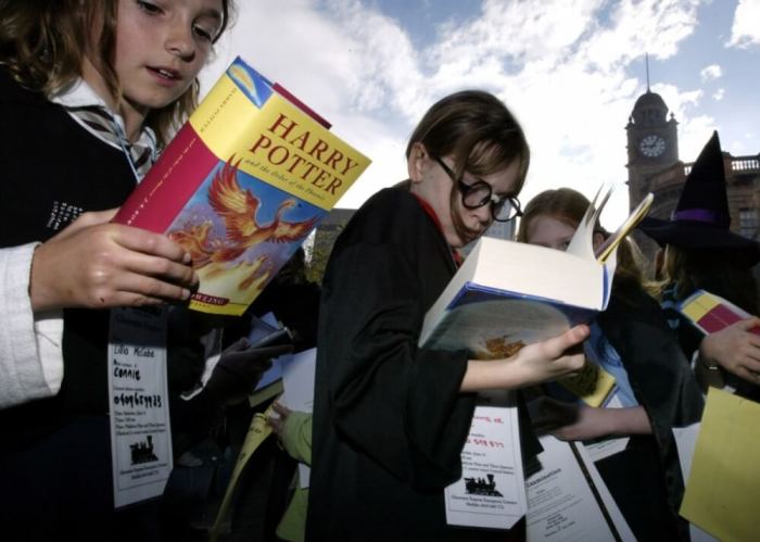 Harry Potter fans driving book sales, especially of grip lit