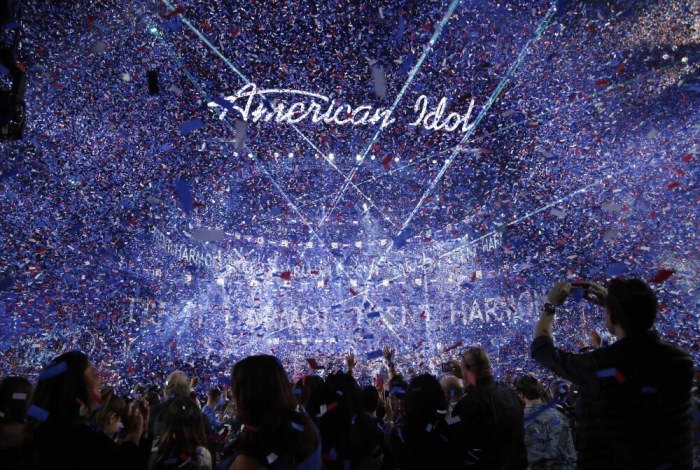 Confetti is released during the conclusion of the American Idol Grand Finale in Hollywood, California April 7, 2016.