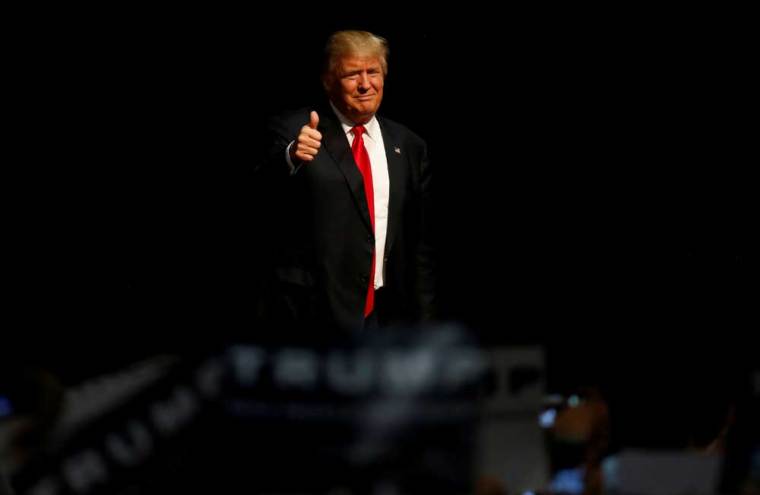 Republican U.S. presidential candidate Donald Trump arrives at a campaign rally in Eugene, Oregon, U.S., May 6, 2016.