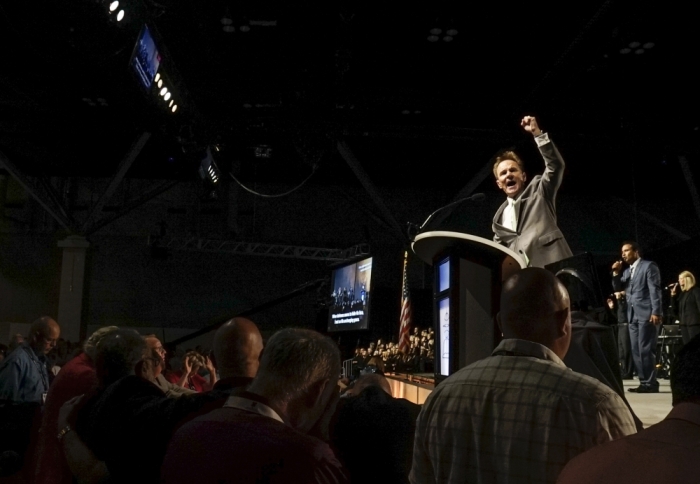 During his final presidential address, Ronnie Floyd, outgoing president of the Southern Baptist Convention, encouraged attendees to pray for America and for the SBC. Floyd gave his address during the opening session of the SBC annual meeting Tuesday, June 14 in St. Louis. Floyd is senior pastor of Cross Church in northwest Arkansas.