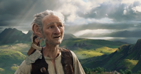 Movie still for "The BFG," 2016.