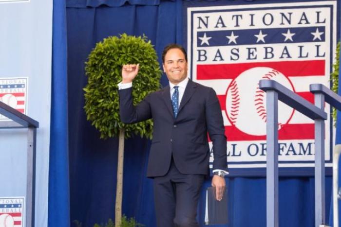 Hall of Fame Inductee Mike Piazza is introduced during the 2016 MLB baseball hall of fame induction ceremony at Clark Sports Center in Cooperstown, New York, July 24, 2016.