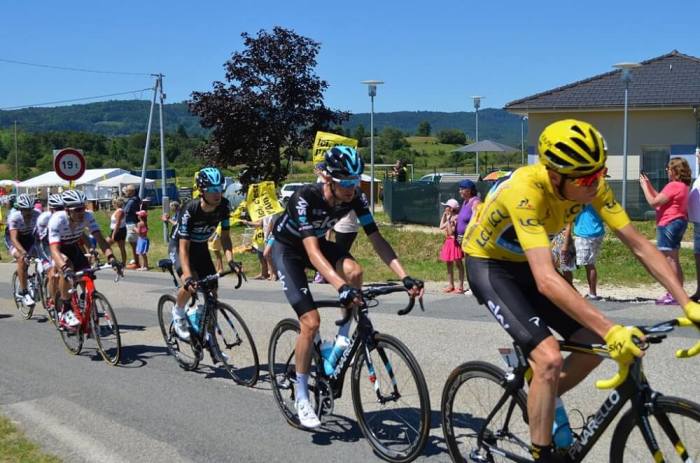 Chris Froome (yellow jersey) leading the peloton in 2016 Tour de France.