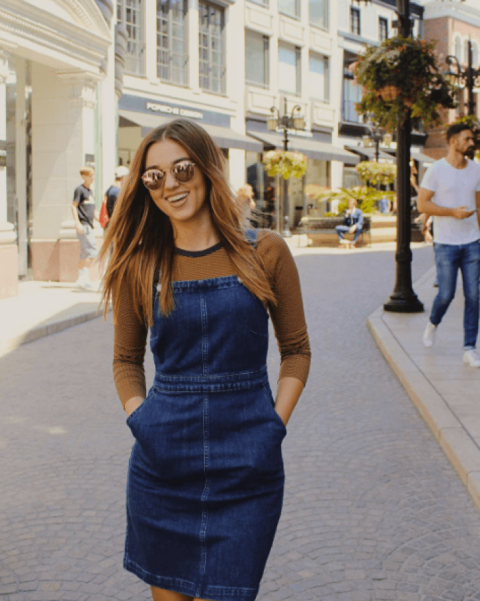 Sadie Robertson poses for a social media photo while on on Rodeo Drive, 2016.