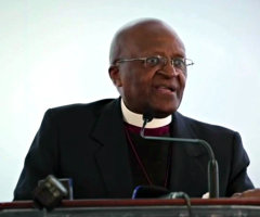 Former Archbishop Desmond Tutu Says He Would Choose Hell Over 'Homophobic' Heaven