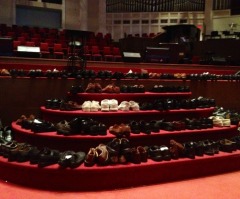 Florida Church Sends Congregants Home Barefoot, Collects Shoes for Homeless